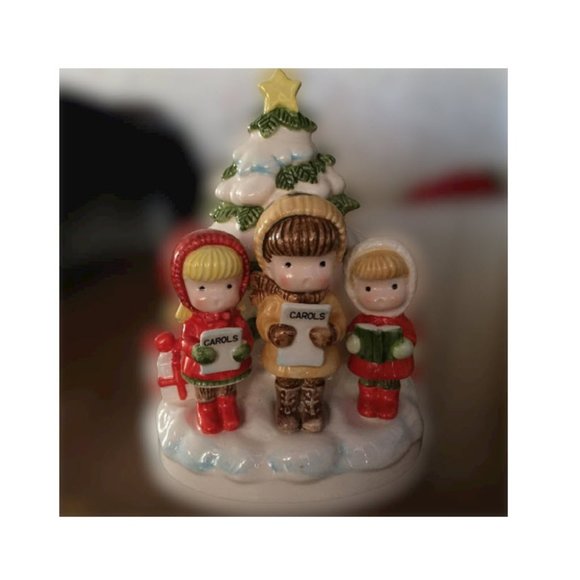 Vintage Joan Walsh Anglund Christmas Carolers figurine - Picture 1 of 5